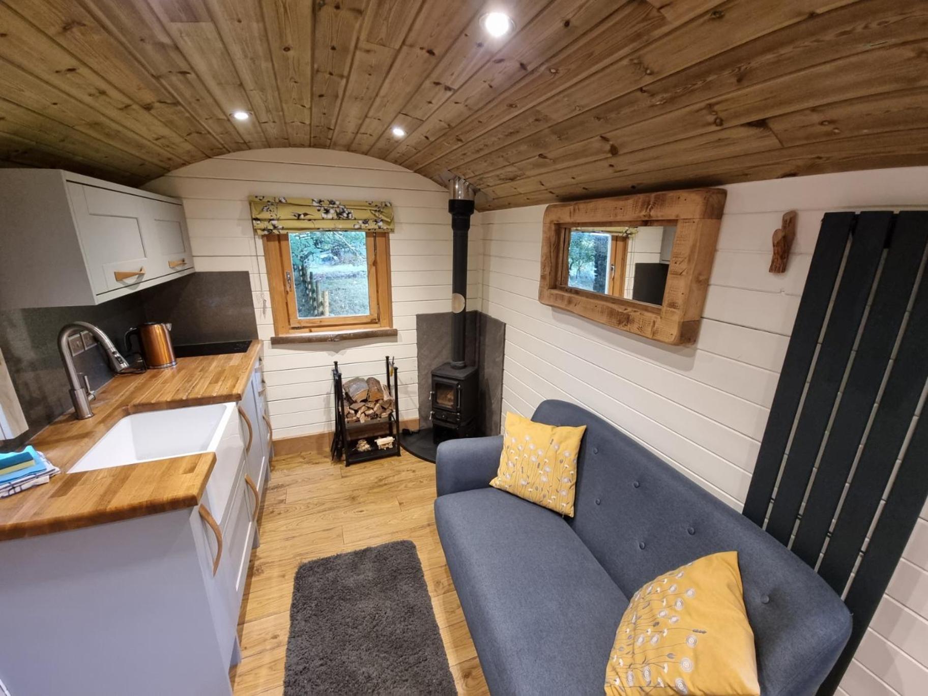 Syke Farm - Yurt's And Shepherds Hut * Buttermere