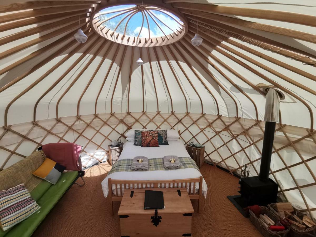 Syke Farm - Yurt's And Shepherds Hut